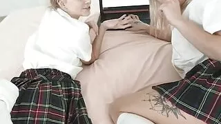 homemade step mom fucking my stepsis and her friend horny po