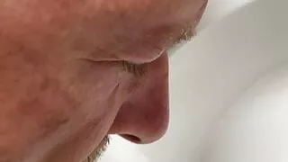 romanpreime - human toilet