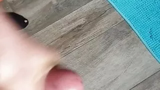 wasting my load on the floor :)