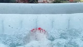 Kiss my feet white pthetic beta boi!