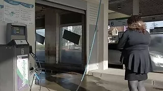 Car wash during rush hour