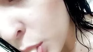 Jovencita. Hermosa masturbandose