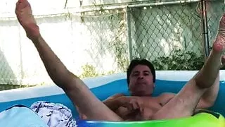 Anal Squirting In The Swimming Pool