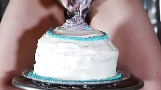 General Jinjur Ices the Cake
