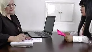 Gilf gets pussy eaten out