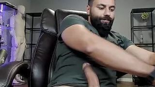 Velký Pták, Gay, Svaly