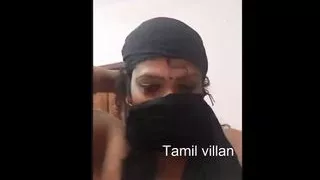 Tamilische Tante zeigt ihren heißen Körper beim Tanzen