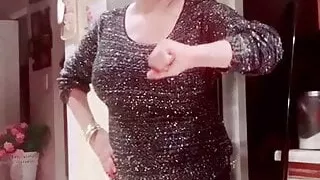 Indian desi bhabhi dancing