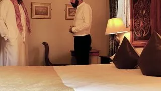 hot sheik uses his disobedient manservant