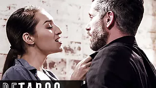 Hot Secretary Pounces On Her Superior's Tempting Cock