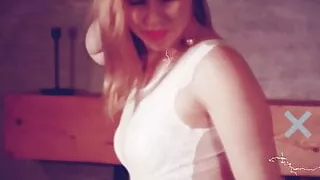 Two hotties ready to rip off each other's panties