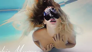Sophie Murena blonde babe masturbating in the pool