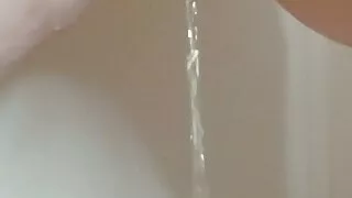 Bbw Peeong in the shower