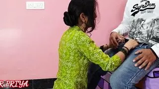 behan gibt bhai erste erfahrungen, um ihre freundin abzuservieren