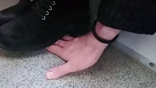 cht102 black boots hand trample