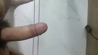 Pedro Pentel pissing hard in the shower - part1