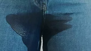 jeans piss