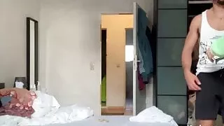 Two fingers from Tzidon