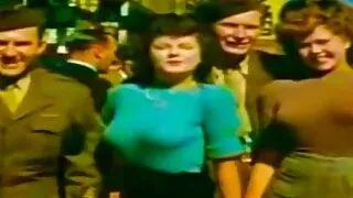 GirLs in England before D-day 1944