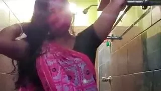 Desi randi wife Arpita nude in bathroom 1