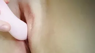 Foxymaja orgasm with vibrator