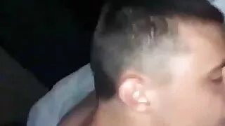 Une francaise sexy suce avant le sexe