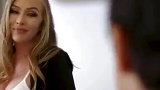 Geile MILF zum Ficken verfuhrt