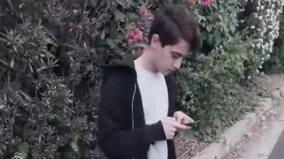 Autounfall mit kleinem Jungen