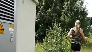 verfuhrt Schlampe und bekommen ficken im Freien