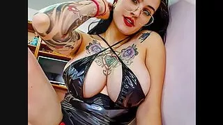 Succulent and vulgar vol 1 Goth (heavy makeup, latex)