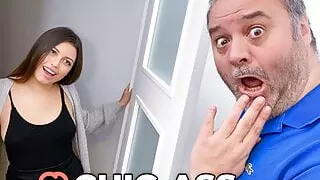 Spanish FIRST DATE FUCK of Beauty Camila Palmer! CHIC-ASS.com