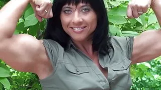 ANA MARIA ZVINK4 Biceps 2