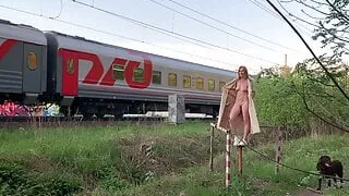 SugarNadya decided to show her sexy body to the whole train