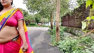 Mahar Pal road show with deep navel