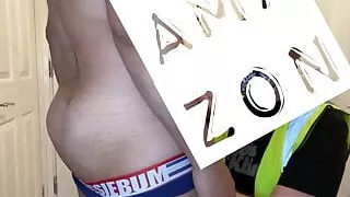 Amazon guy suck my dick after give me my delivery