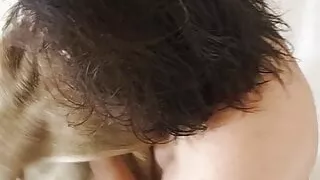 Großer Schwanz in der Dusche mit Kamera erwischt