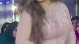 Sexy mariyah paki desi dancing boobs sari