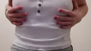 The student decided to jerk off her wet pussy in the hostel