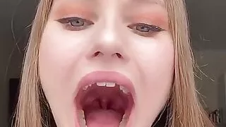 Goddess Mouthly Gisntess
