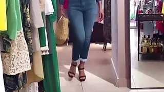 Houria les yeux vert