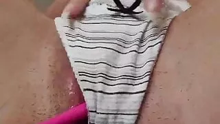 Hot Spreads Her Lips for High Powered Vibrator