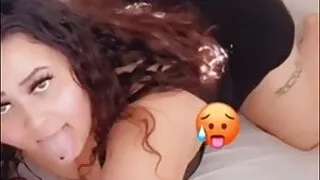 Local  steady tongue out n steady shake she is perfect