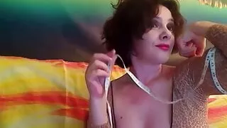 Huge biceps measuring