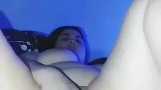 BBW Bate her big cunt for orgasm