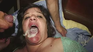 Valeriana Facial Cumshot for a Sow !!