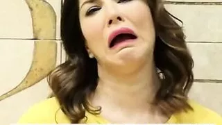 Sunny Leone hot reaction video