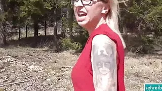 Deutsche Amateurin draussen Rimjob gehabt