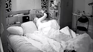 i masturbate before bed