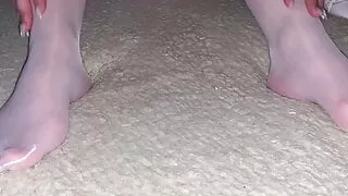 Sexy bride Ardentina takes off heels and stockings