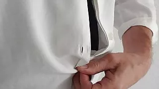 Ausziehen und meinen Schwanz zeigen, streicheln